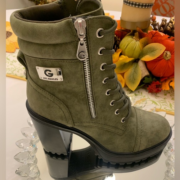 Guess women’s green suede boots size 8 - Picture 9 of 11